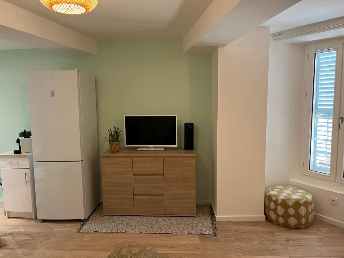 Studio Hyeres -Rue Pietonne Climatisation Lit 160 Tout Equipe - Sabrina Ngoại thất bức ảnh